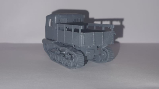 STZ-5 ​​​​​​​Artillerie- und Transportschlepper