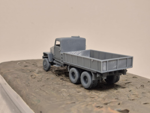 IFA G5 Pritsche mit Stau-Fach