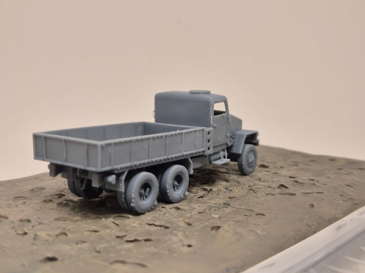 IFA G5 Pritsche mit Stau-Fach