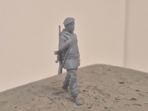 BW Soldaten "Lorenz" Stahlhelm, G3, "laufend" Wachsoldat - Winter