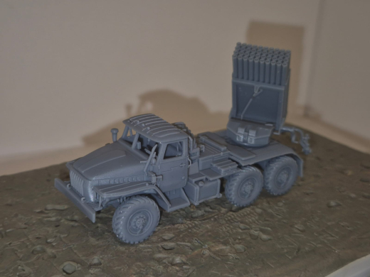 BM-21 Grad 122mm MLRS - Wurfanlage oben