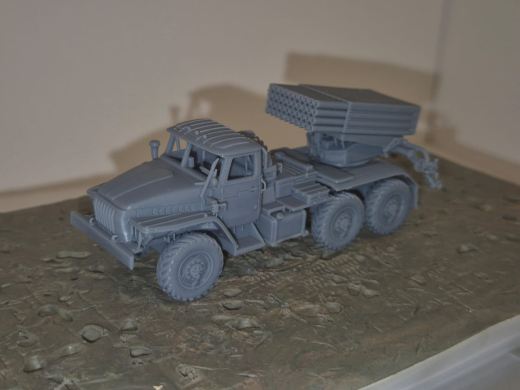 BM-21 Grad 122mm MLRS ​​​​​​​Wurfanlage unten