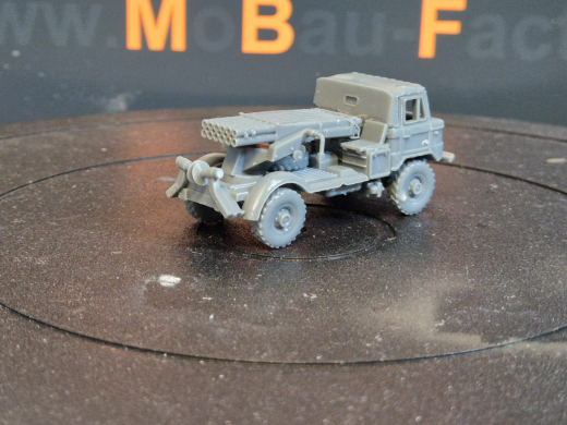 GAZ-66 BM-21 leichter Mehrfachraketenwerfer - MRL – Multiple Rocket Launcher Transport-Modus