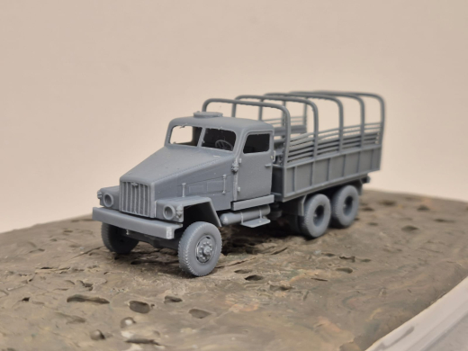 IFA G5 Pritsche mit Planen-Gestell