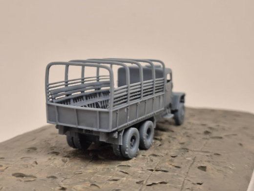 IFA G5 Pritsche mit Planen-Gestell