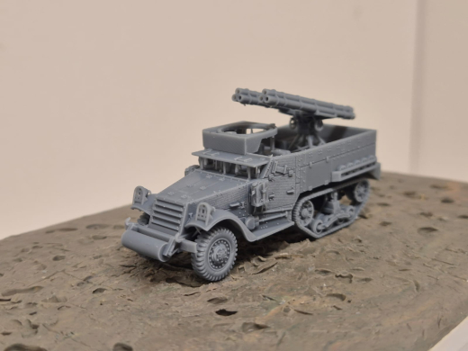 M2A1 Dreifach-Raketenrohrsystem ​​​​​​​Halbkette