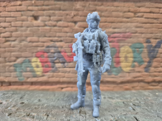 moderne Spezialkräfte Cybersoldat mit FN-SCAR 08