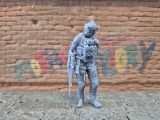 moderne Spezialkräfte Cybersoldat mit FN-SCAR 09