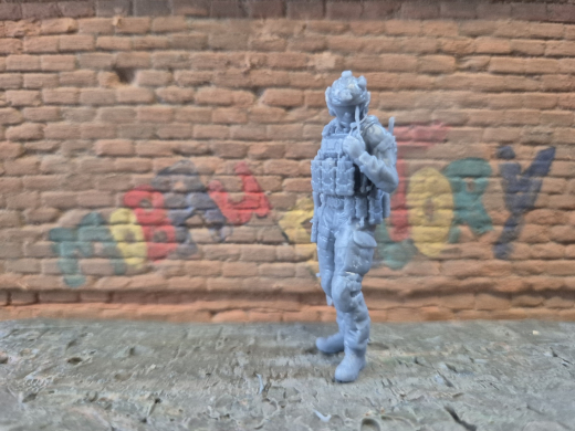 moderne Spezialkräfte Cybersoldat mit FN-SCAR 15